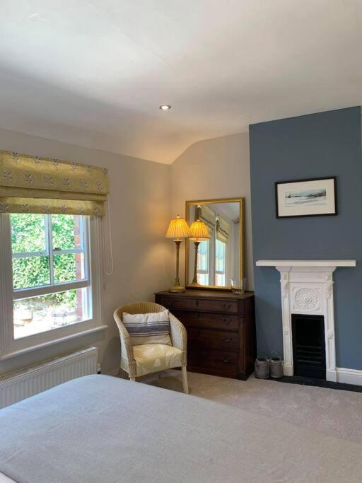 Beautiful Georgian Cottage Within A Private Walled Garden Oakham Eksteriør bilde