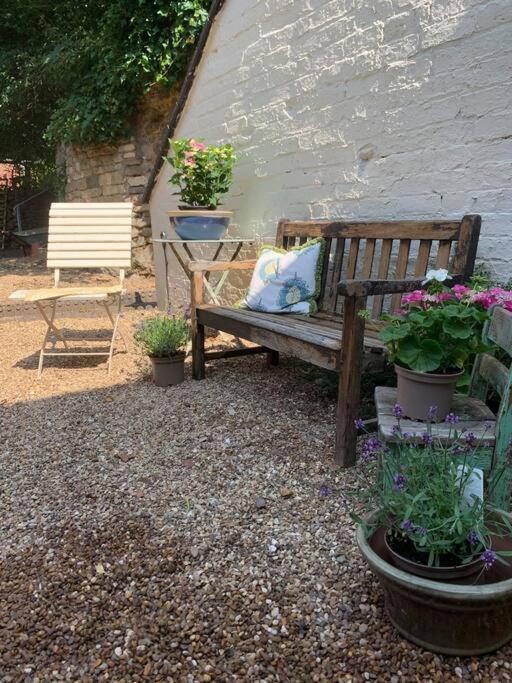 Beautiful Georgian Cottage Within A Private Walled Garden Oakham Eksteriør bilde
